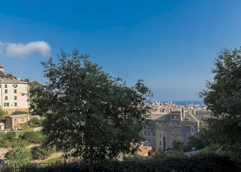 Quadrilocale Corso Firenze Centro Est, Genova, Genova (zona Castelletto) - foto 1