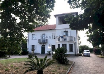 Villa Campochiesa s.n.c., Albenga - foto 1