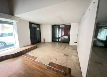 Negozio Corso Italia, 1, Alba - foto 8