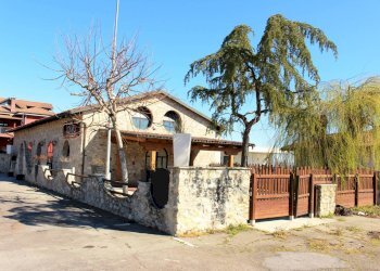 Negozio Via Cuneo, 127, Bra - foto 2