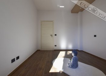 Four-room apartment Via Achille Midana  10, Pinerolo - photo 14