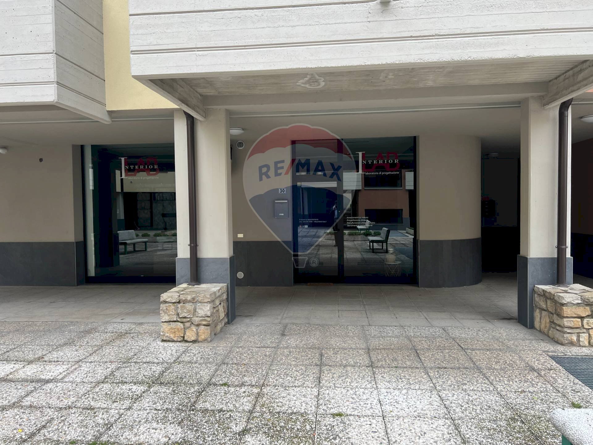 Negozio Grumello del Monte - foto 1