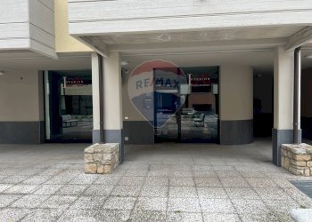 Negozio Grumello del Monte - foto 1