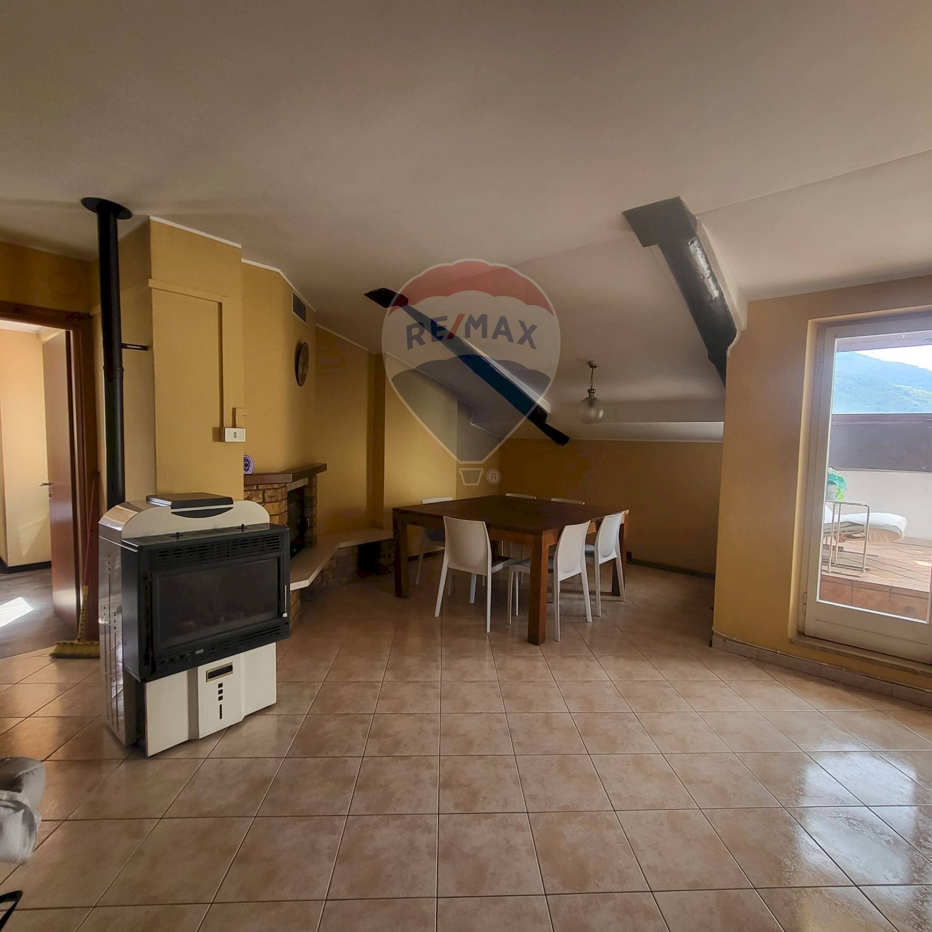 Appartamento Vicolo lealtà, Porlezza - foto 3