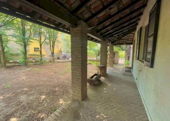 Portico - Villa piazza della Chiesa, 12, Momperone - foto 5