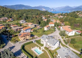 Vista - Quadrilocale via Camillo Benso di Cavour, 134, Leggiuno - foto 6