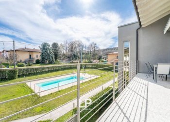 Piscina - Quadrilocale via Camillo Benso di Cavour, 134, Leggiuno - foto 12