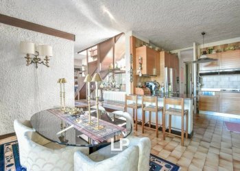 Salone - Villa via boschetti, Ispra - foto 26