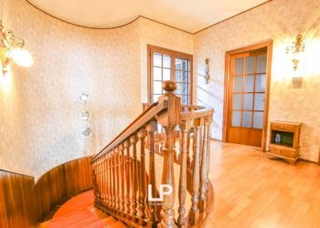 Scala - Villa viale DELLE VOLPI, Laveno-Mombello - foto 11