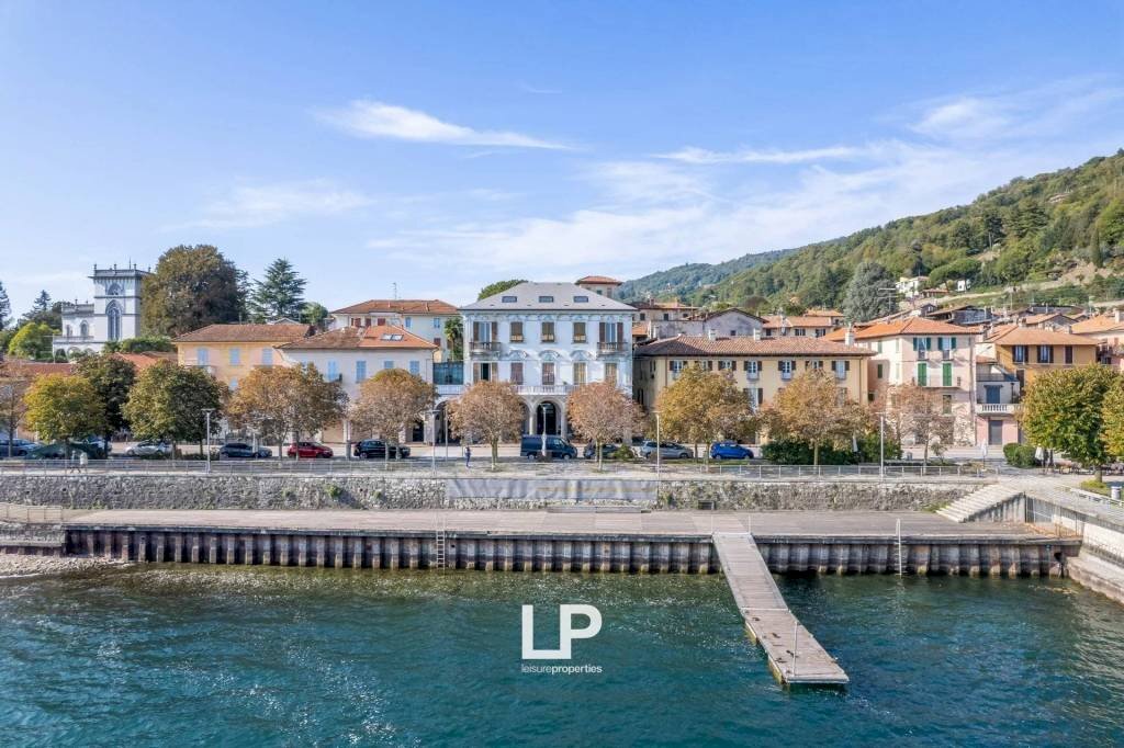 Zona - Trilocale viale Vittorio Veneto, 26, Lesa - foto 1