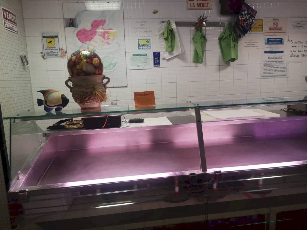 Interno non residenziale - Alimentari - Gastronomia via Salaria Vecchia, 251, Fara in Sabina - foto 1