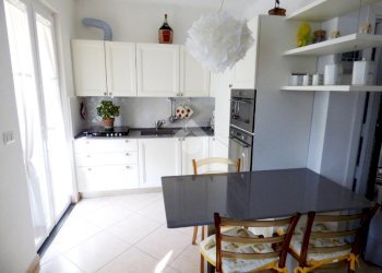 Four-room apartment Via San Giovanni Bosco, Cicagna - photo 3