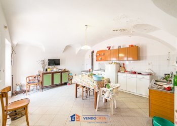 Two-room apartment Busca - photo 4