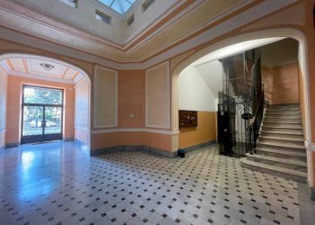 Interno palazzo - Terreno non edificabile via Giovanni Torti, 24, Genova (zona Marassi) - foto 9