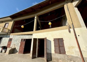 Facciata - Rustic via Teglia, 1, Carmagnola - photo 1