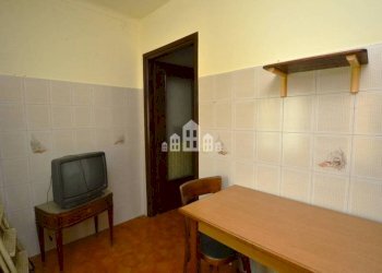 Cucina - Casa indipendente via Umberto I, 53, Colleretto Giacosa - foto 12