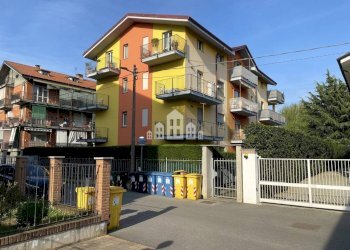 Facciata - Trilocale via Tenente raverdino, 12, Castellamonte - foto 2