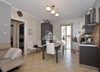 Salone - Trilocale via Tenente raverdino, 12, Castellamonte - foto 6