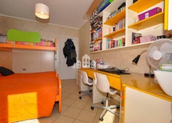 Camera da letto - Three-room apartment via Tenente raverdino, 12, Castellamonte - photo 20
