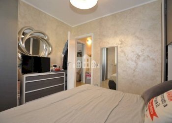 Camera da letto - Trilocale via Tenente raverdino, 12, Castellamonte - foto 27