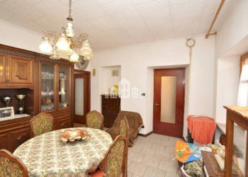 Salone - Casa indipendente Località San Bernardo, 46, Cuorgnè - foto 13