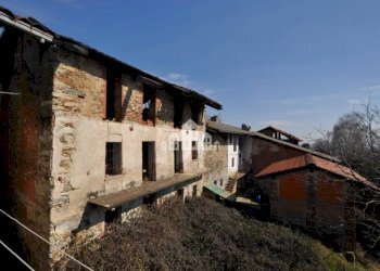 Facciata - Casa indipendente Località San Bernardo, 46, Cuorgnè - foto 24