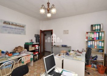 Stanza arredata - Casa indipendente Località San Bernardo, 46, Cuorgnè - foto 28