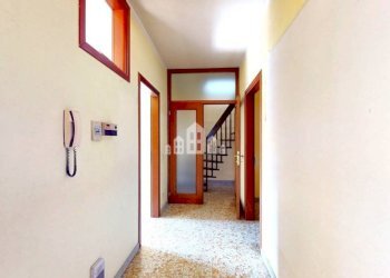 Corridoio - Capannone Regione Tomboleto, 6, Azeglio - foto 6