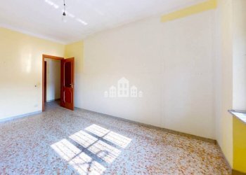 Camera da letto - Capannone Regione Tomboleto, 6, Azeglio - foto 14