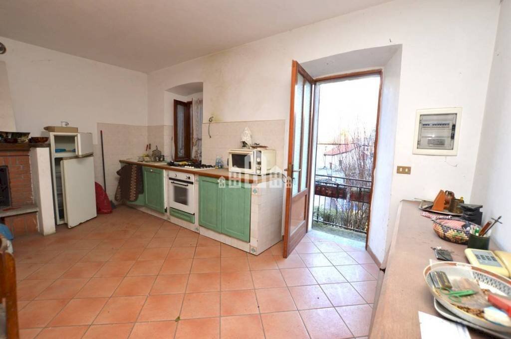 Cucina - Casa indipendente via Cavour, 2, Brosso - foto 3