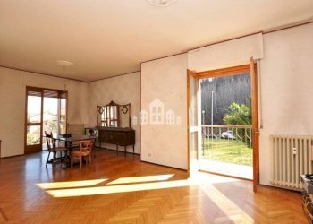 Salone - Appartamento via VII Martiri, 8, Cuorgnè - foto 3