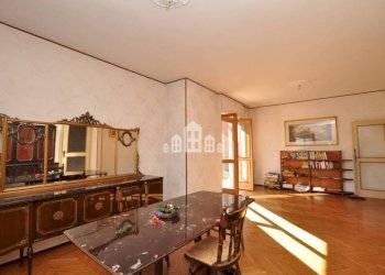 Salone - Appartamento via VII Martiri, 8, Cuorgnè - foto 7