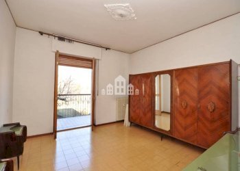 Stanza non arredata - Appartamento via VII Martiri, 8, Cuorgnè - foto 14