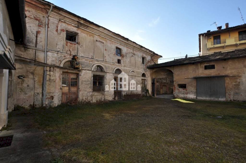 Zona - Casa indipendente via Cesare battisti, 4, Cuorgnè - foto 3