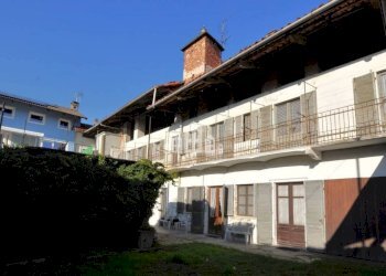 Facciata - Casa indipendente via Don Oddonino, 6, Ciconio - foto 2