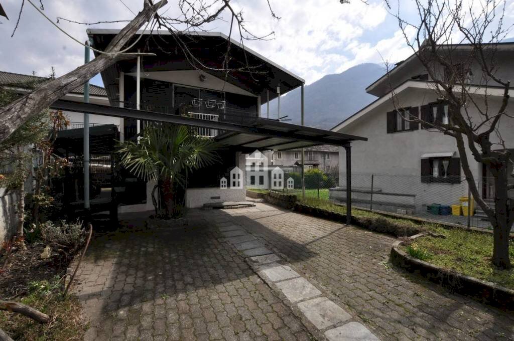 Giardino - Casa indipendente via Ribordone 12, Sparone - foto 1