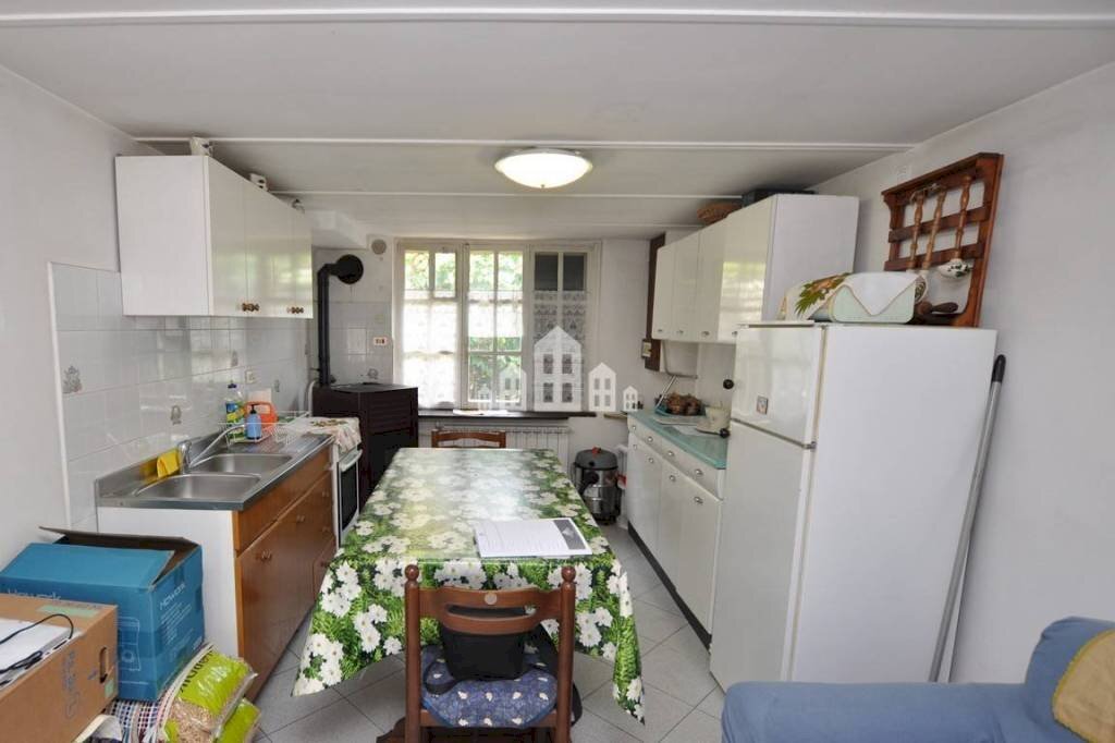 Cucina - Casa indipendente via Ribordone 12, Sparone - foto 3