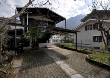 Giardino - Casa indipendente via Ribordone 12, Sparone - foto 1