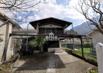 Facciata - Casa indipendente via Ribordone 12, Sparone - foto 2