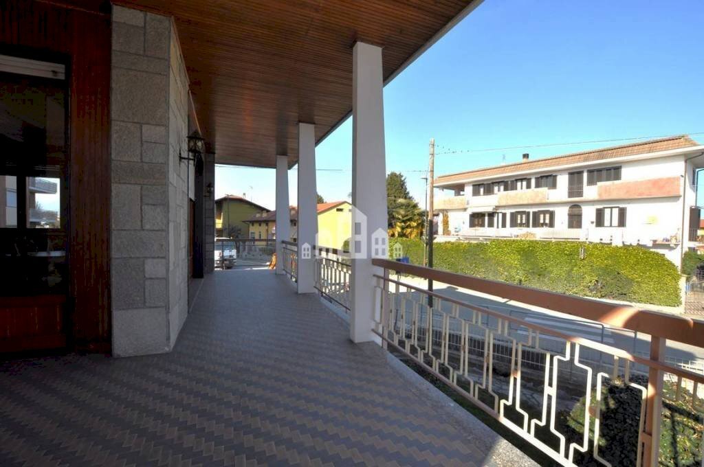 Balcone - Villa via Fontana, 55, Feletto - foto 2