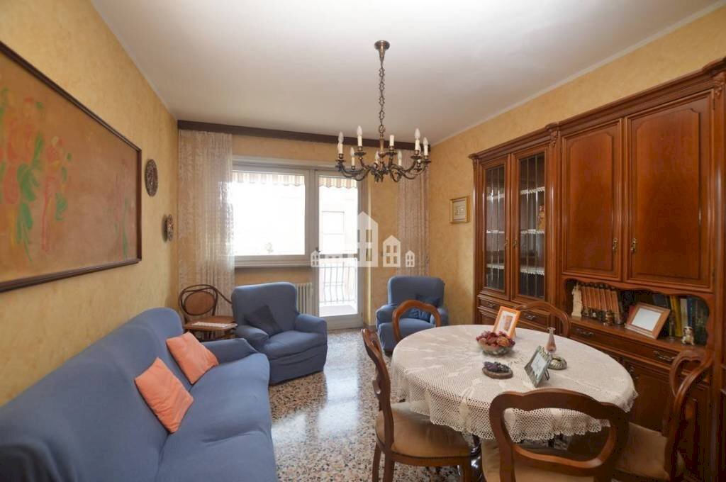 Salone - Appartamento via Brigate, 41, Cuorgnè - foto 3