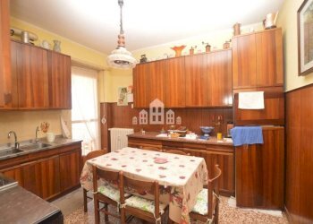 Cucina - Appartamento via Brigate, 41, Cuorgnè - foto 8