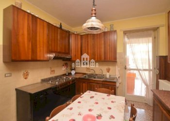 Cucina - Appartamento via Brigate, 41, Cuorgnè - foto 9