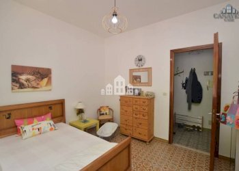 Camera da letto - Quadrilocale Frazione Torre Antigliera, 26, Sparone - foto 13