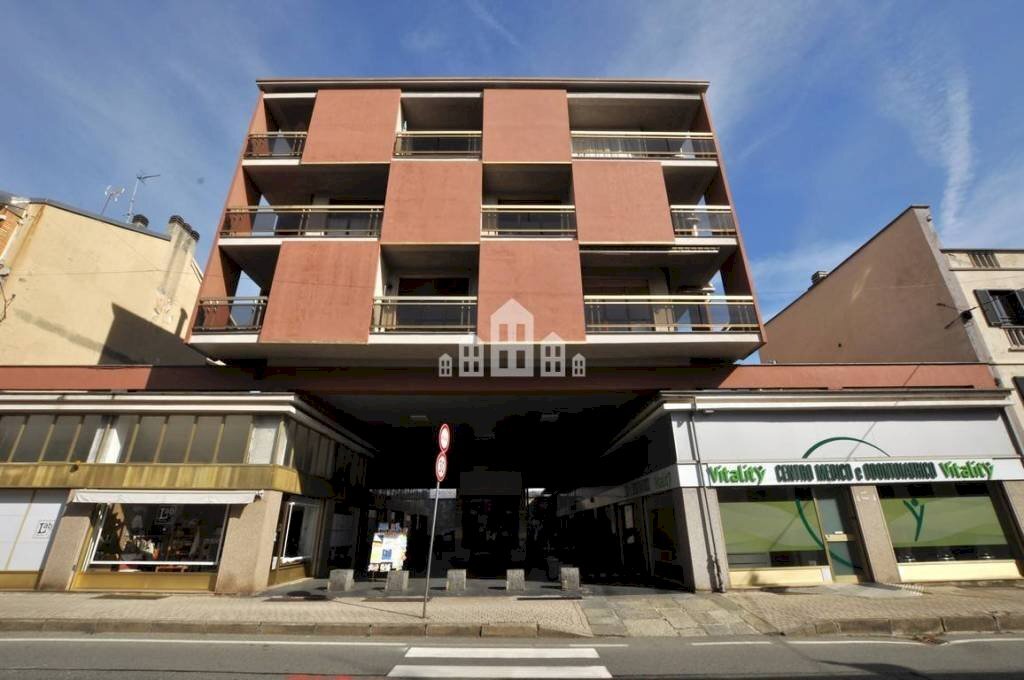 Facciata - Quadrilocale via Torino, 31, Cuorgnè - foto 2