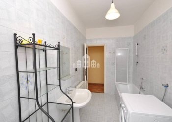 Bagno - Quadrilocale via Torino, 31, Cuorgnè - foto 22