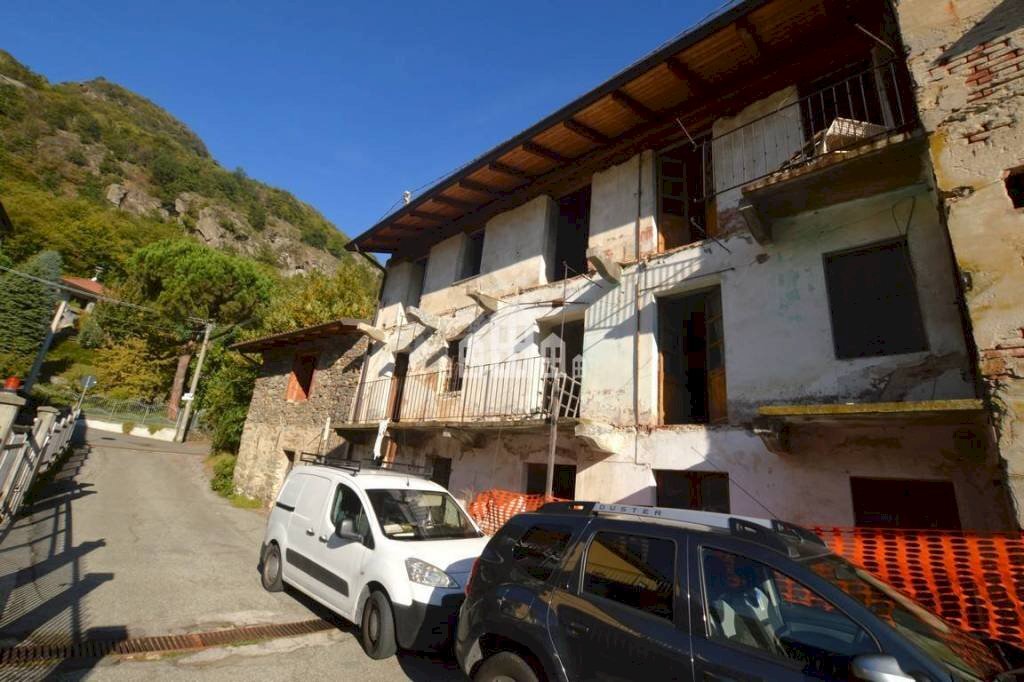 Facciata - Rustico via Berchera, 14, Pont-Canavese - foto 3