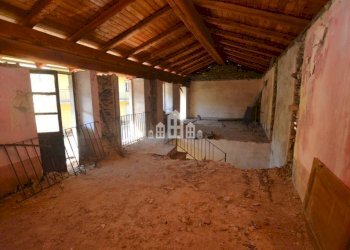 Stanza non arredata - Rustico via Berchera, 14, Pont-Canavese - foto 11