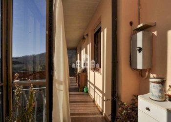 Balcone - Quadrilocale Frazione Macchia, 4, Forno Canavese - foto 5