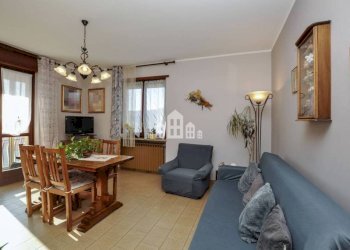 Salone - Quadrilocale Frazione Macchia, 4, Forno Canavese - foto 7